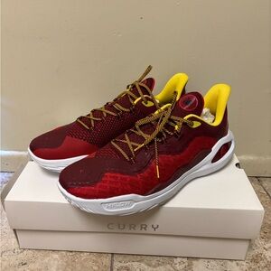 Under Armour Curry Flow 11 Basketball Bruce Lee Fire Red White Men's Size 18